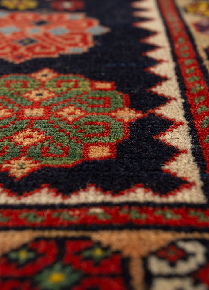 nuray blue wool hand knotted Rug - CloseUp