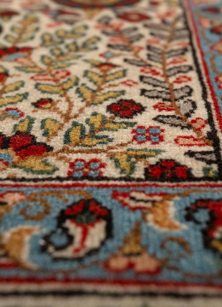 aalam ivory wool hand knotted Rug - CloseUp aalam ivory wool hand knotted Rug - CloseUp
