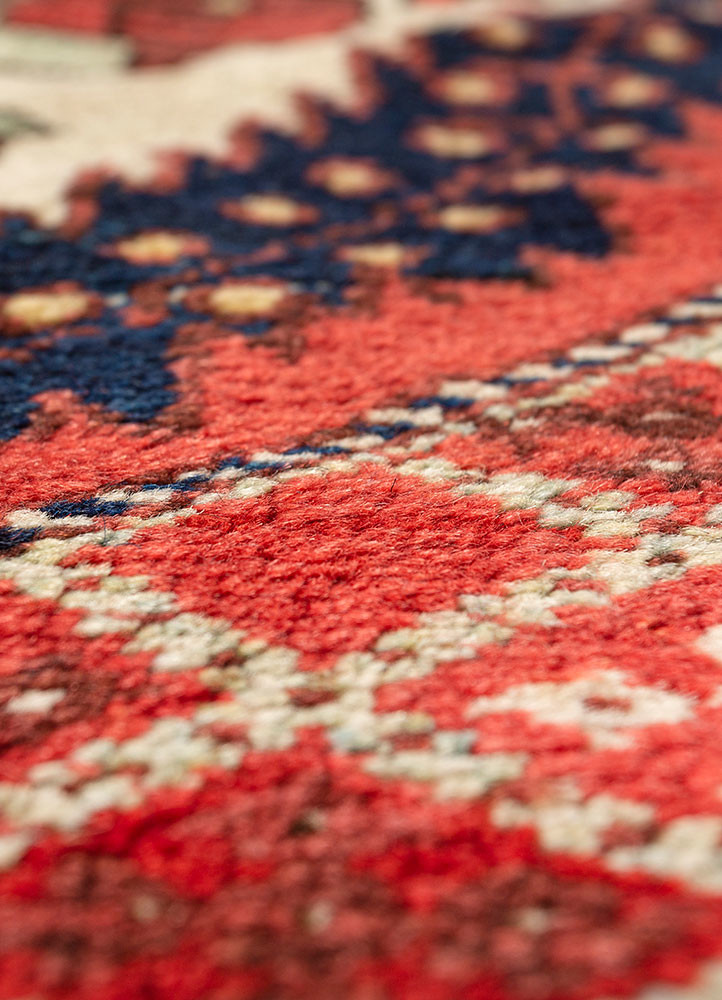 aalam grey and black wool hand knotted Rug - CloseUp