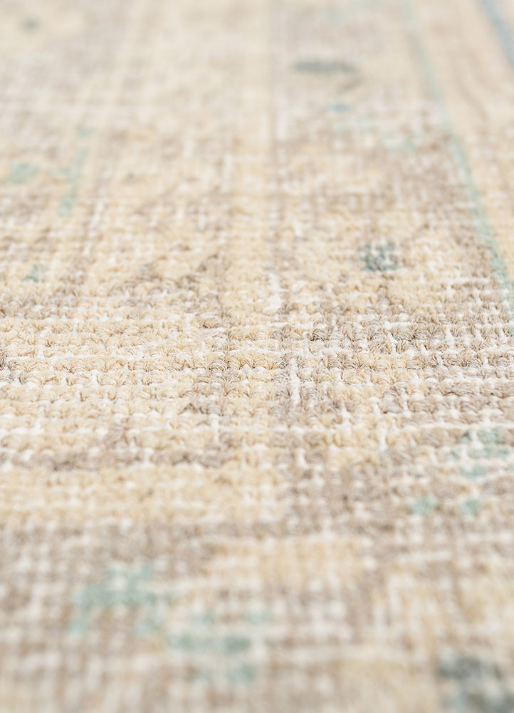 aalam ivory wool hand knotted Rug - CloseUp