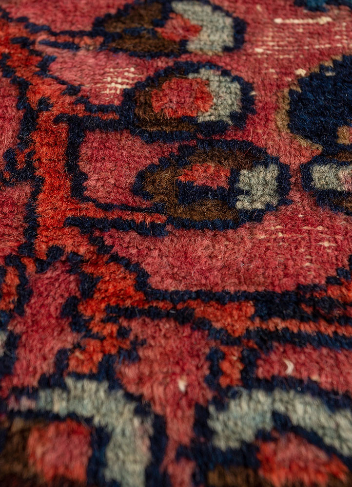 aalam red and orange wool hand knotted Rug - CloseUp