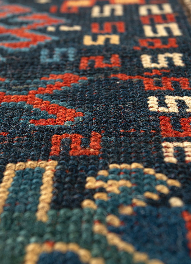 kiaan blue wool hand knotted Rug - CloseUp kiaan blue wool hand knotted Rug - CloseUp