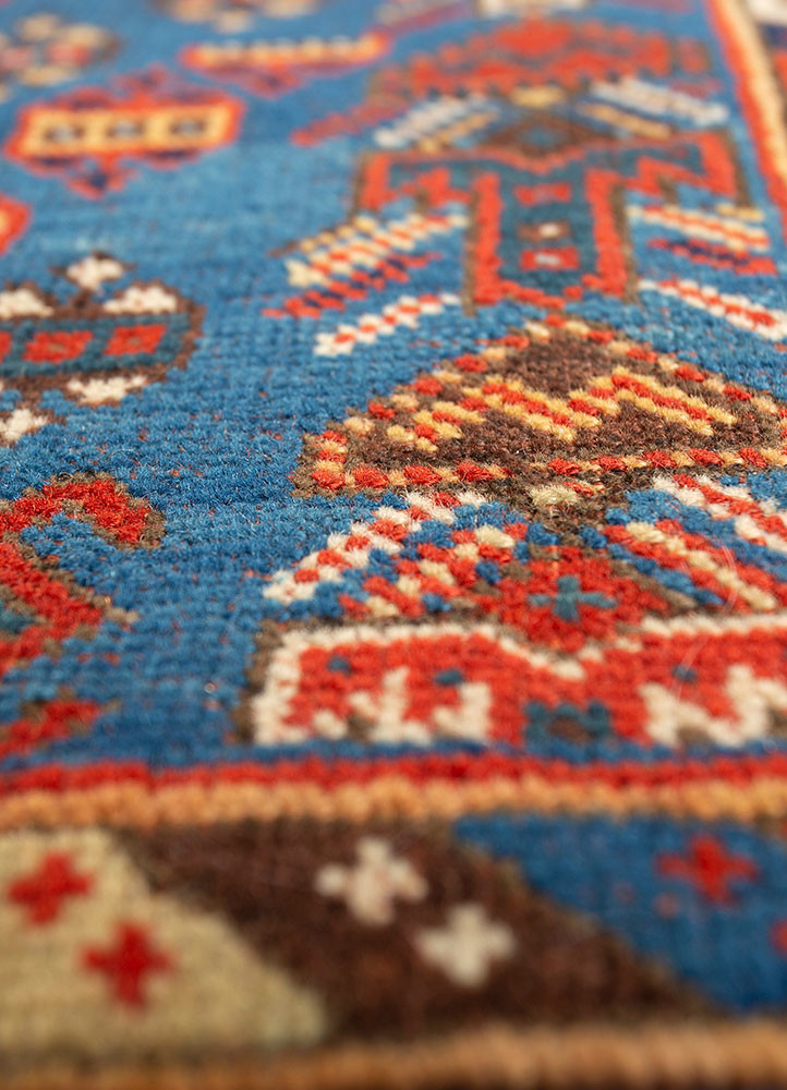 kiaan blue wool hand knotted Rug - CloseUp