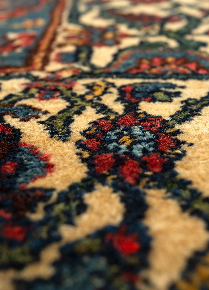 aalam red and orange wool hand knotted Rug - CloseUp aalam red and orange wool hand knotted Rug - CloseUp