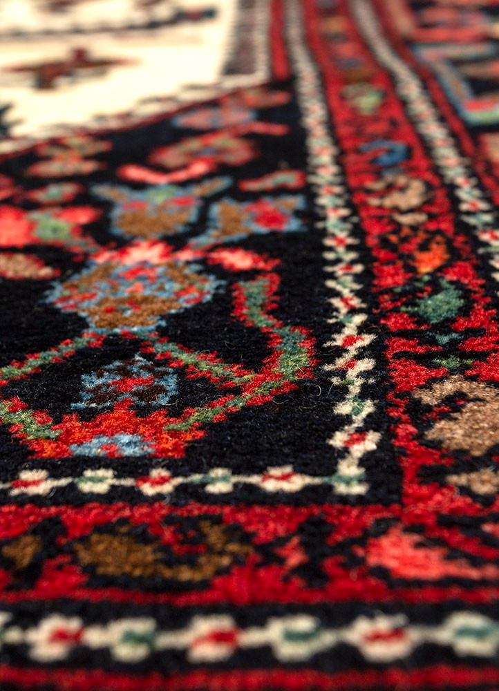 aalam ivory wool hand knotted Rug - CloseUp aalam ivory wool hand knotted Rug - CloseUp