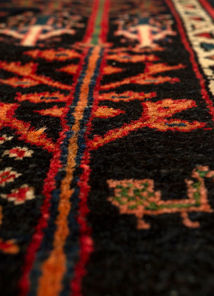 aalam grey and black wool hand knotted Rug - CloseUp aalam grey and black wool hand knotted Rug - CloseUp