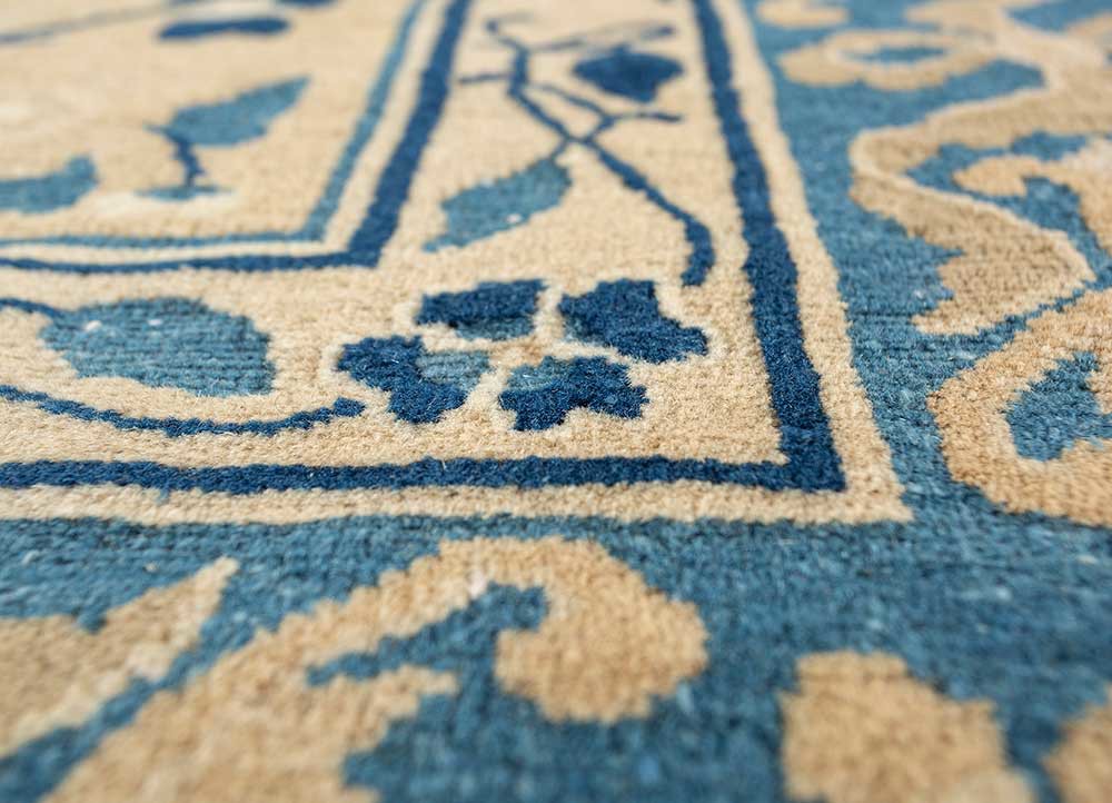 pechino gold wool hand knotted Rug - CloseUp