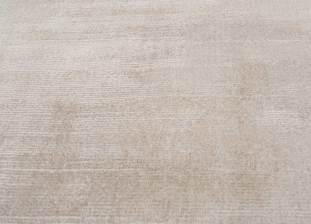 basis ivory viscose hand loom Rug - CloseUp