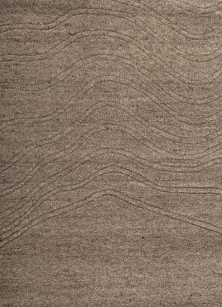 tesoro grey and black wool hand loom Rug - CloseUp