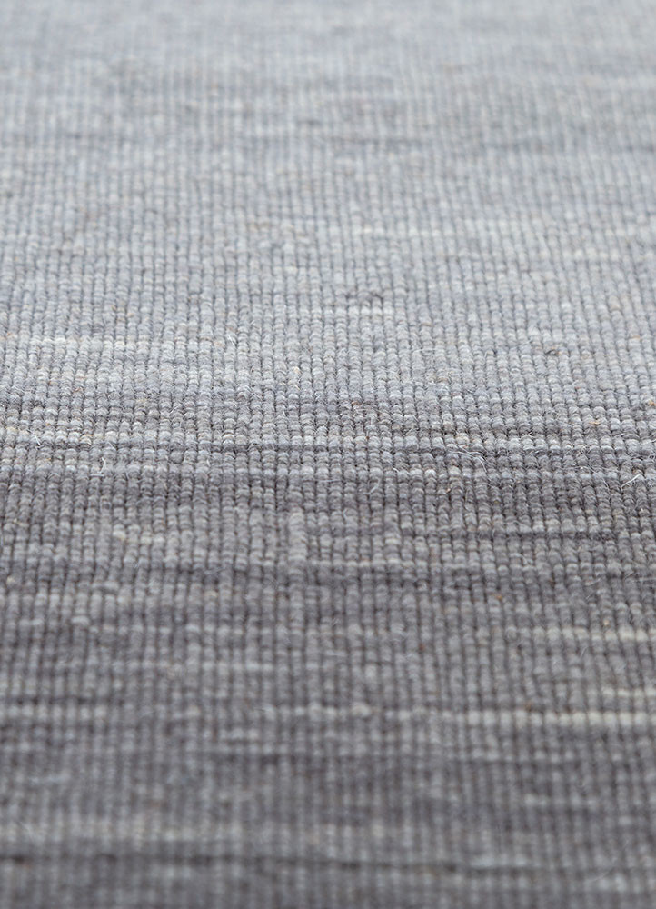 tesoro grey and black wool hand loom Rug - CloseUp tesoro grey and black wool hand loom Rug - CloseUp