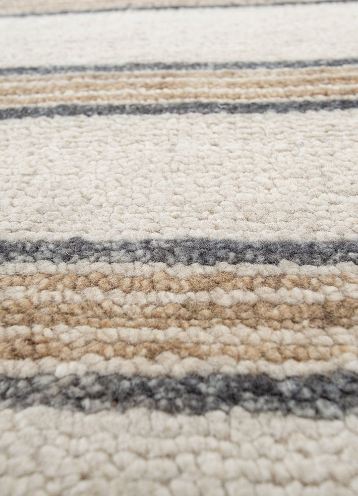 manifest ivory wool hand knotted Rug - CloseUp manifest ivory wool hand knotted Rug - CloseUp