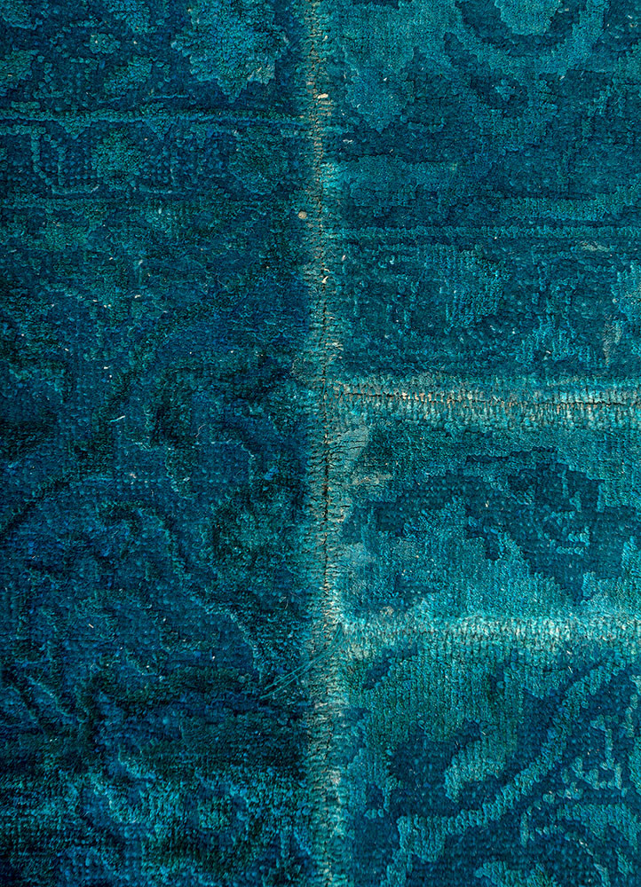 provenance blue wool and silk hand knotted Rug - CloseUp