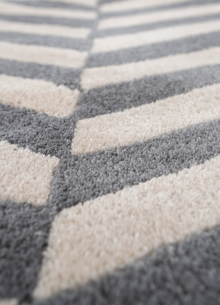 aprezo ivory polyester hand tufted Rug - CloseUp aprezo ivory polyester hand tufted Rug - CloseUp