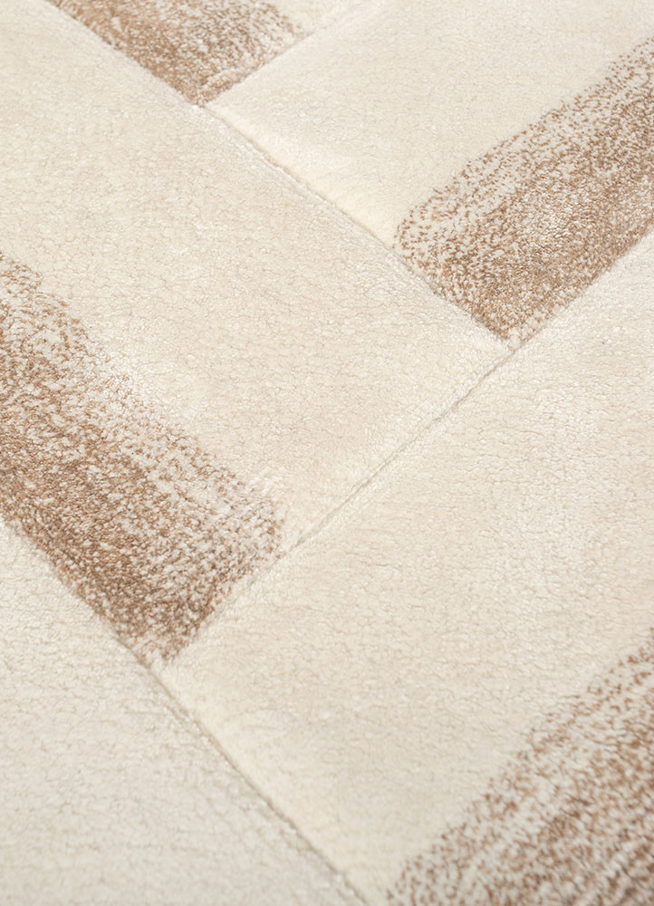chroma ivory wool and bamboo silk hand tufted Rug - CloseUp chroma ivory wool and bamboo silk hand tufted Rug - CloseUp