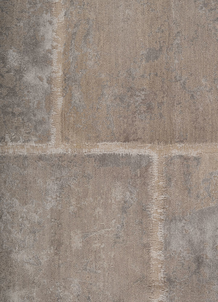 provenance grey and black wool and bamboo silk hand knotted Rug - CloseUp