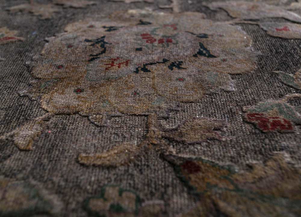 aurora grey and black wool and silk hand knotted Rug - CloseUp