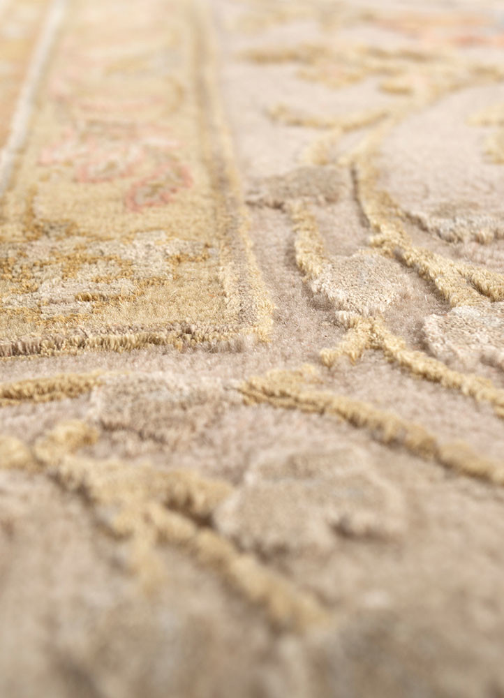 aurora red and orange wool and silk hand knotted Rug - CloseUp