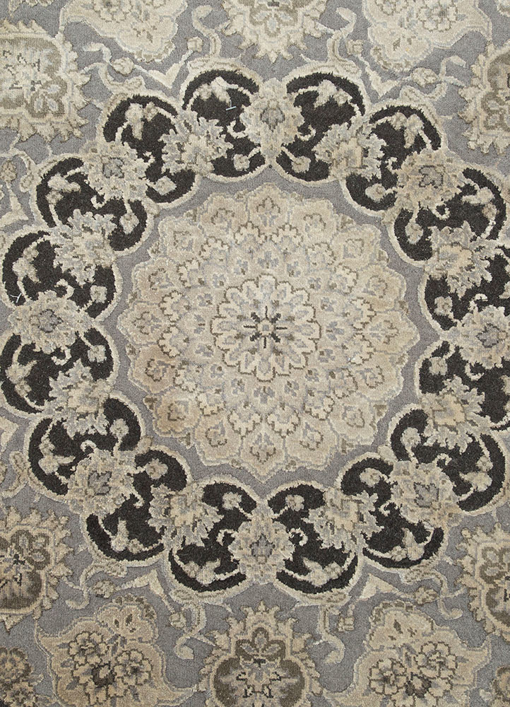 aurora grey and black wool and silk hand knotted Rug - CloseUp