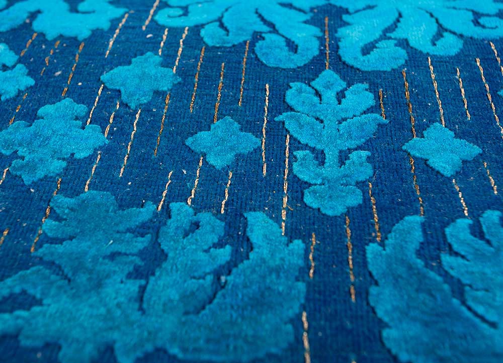 aurora blue wool and silk hand knotted Rug - CloseUp