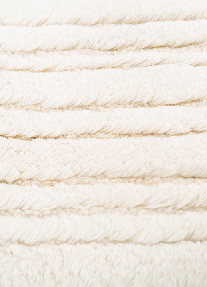zuri ivory wool hand knotted Rug - CloseUp zuri ivory wool hand knotted Rug - CloseUp
