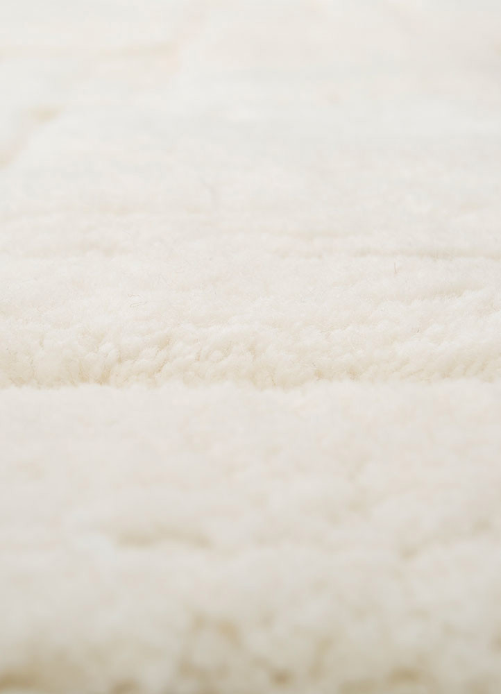 zuri ivory wool hand knotted Rug - CloseUp zuri ivory wool hand knotted Rug - CloseUp