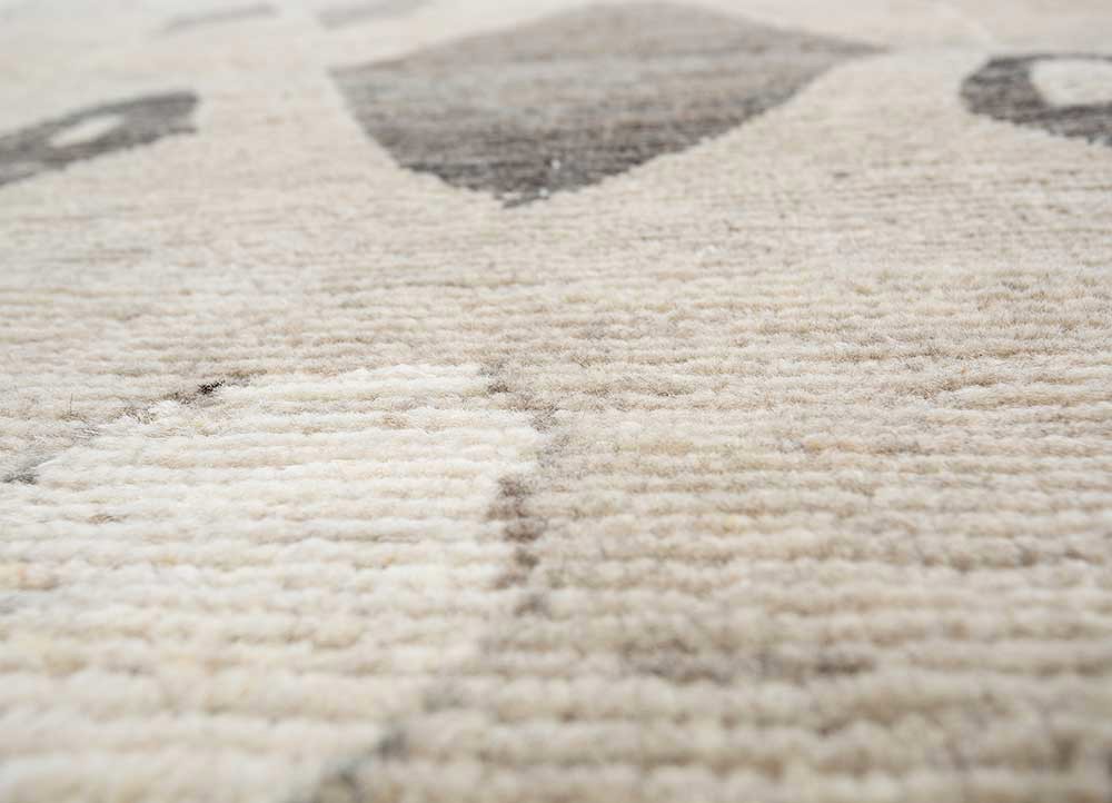 manifest beige and brown afghan wool hand knotted Rug - CloseUp