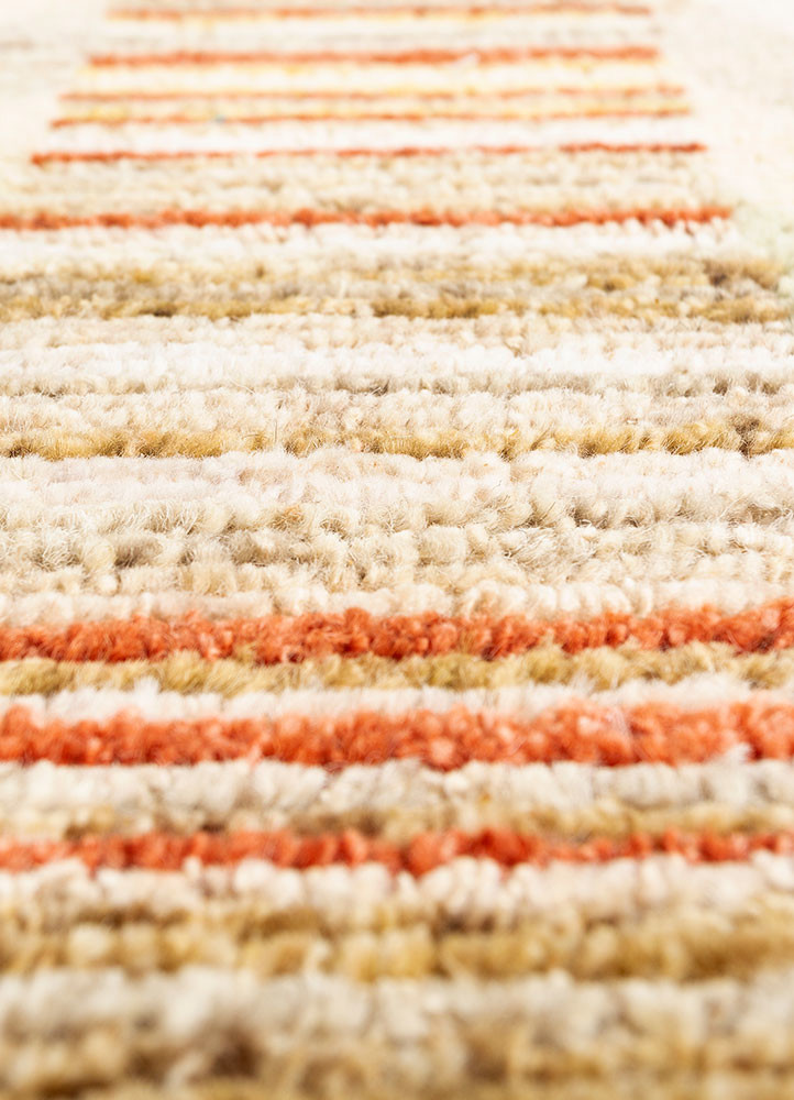 manifest ivory wool hand knotted Rug - CloseUp manifest ivory wool hand knotted Rug - CloseUp