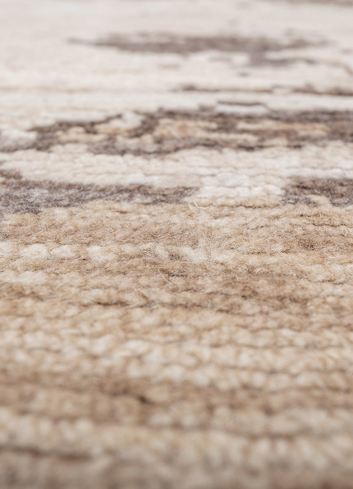 entropy beige and brown wool hand knotted Rug - CloseUp entropy beige and brown wool hand knotted Rug - CloseUp