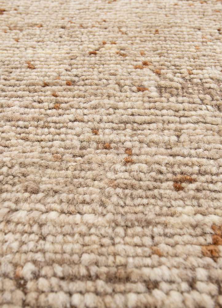 manifest ivory wool hand knotted Rug - CloseUp