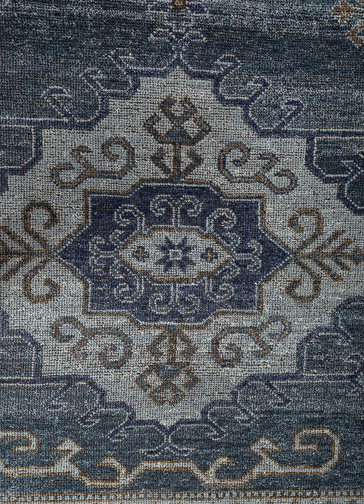 erbe blue wool hand knotted Rug - CloseUp