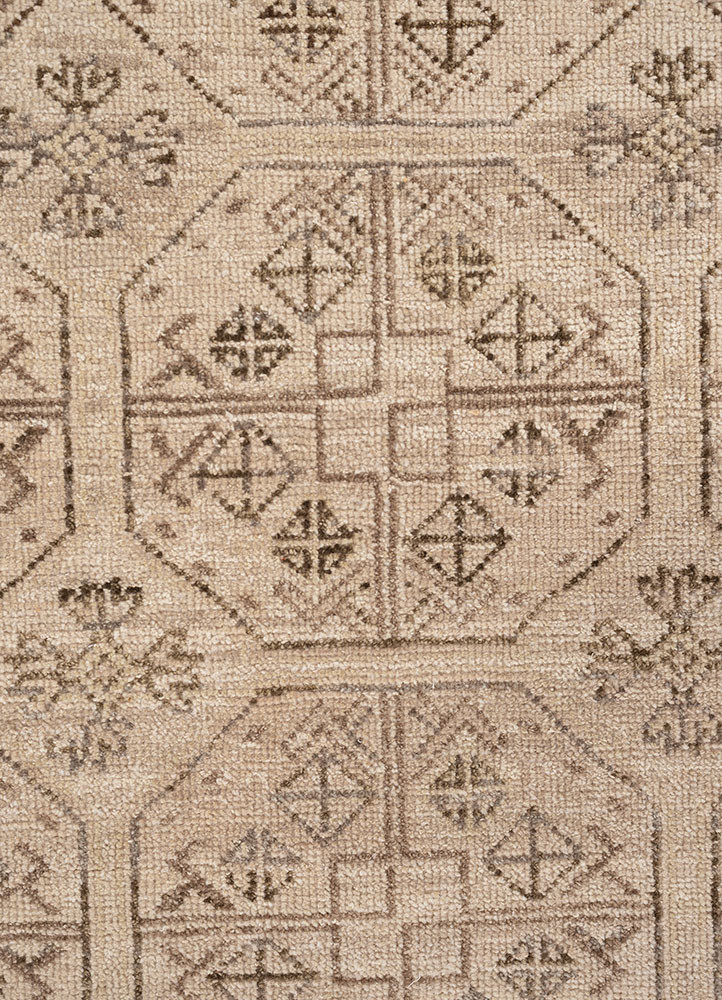 erbe beige and brown wool hand knotted Rug - CloseUp