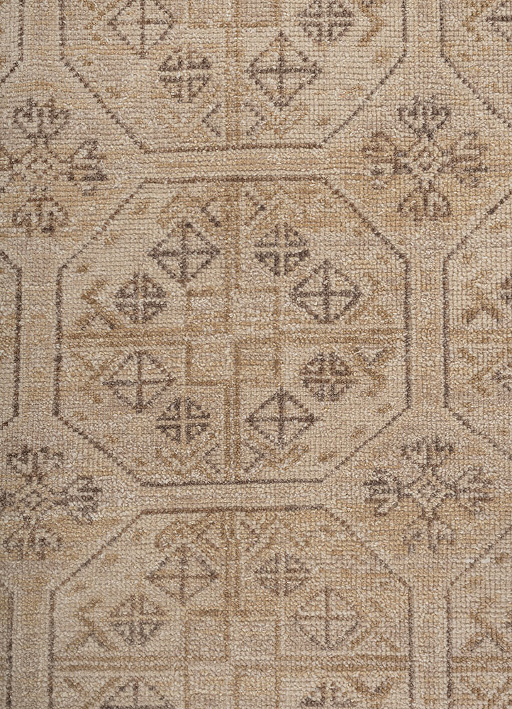 erbe beige and brown wool hand knotted Rug - CloseUp