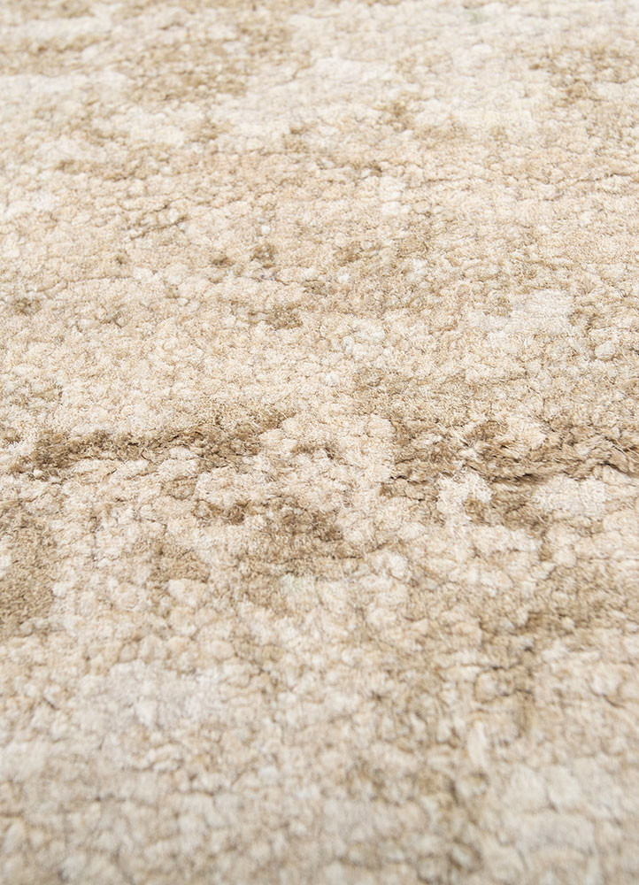 gulmarg beige and brown silk hand knotted Rug - CloseUp gulmarg beige and brown silk hand knotted Rug - CloseUp