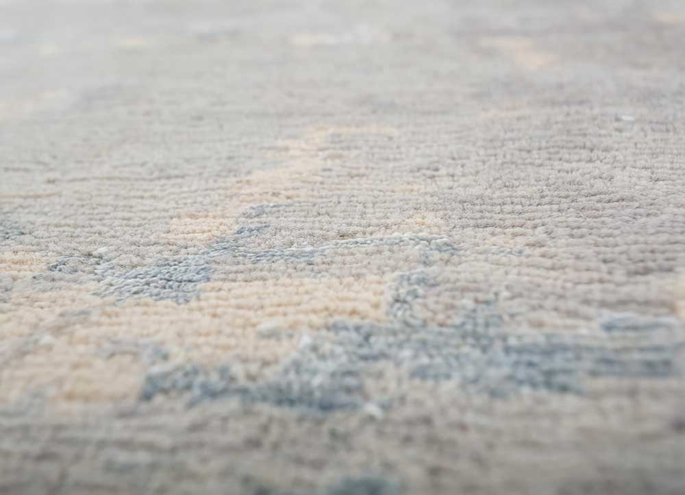 aprezo blue wool and bamboo silk hand knotted Rug - CloseUp