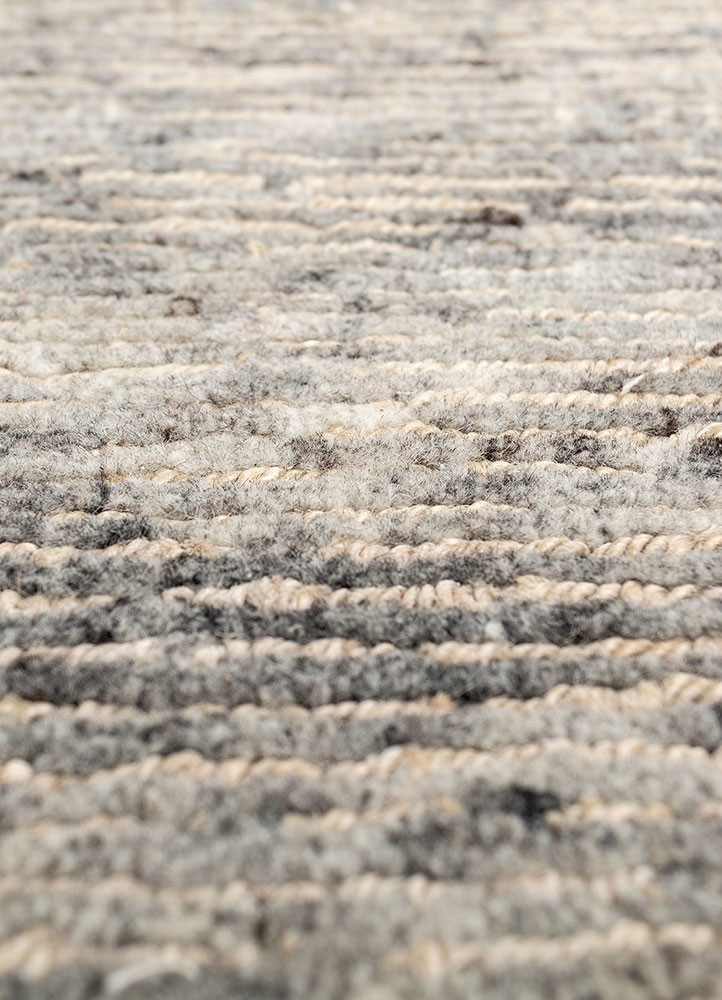 manifest beige and brown wool hand knotted Rug - CloseUp manifest beige and brown wool hand knotted Rug - CloseUp