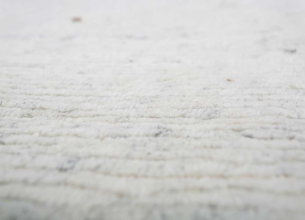 hula ivory wool hand knotted Rug - CloseUp