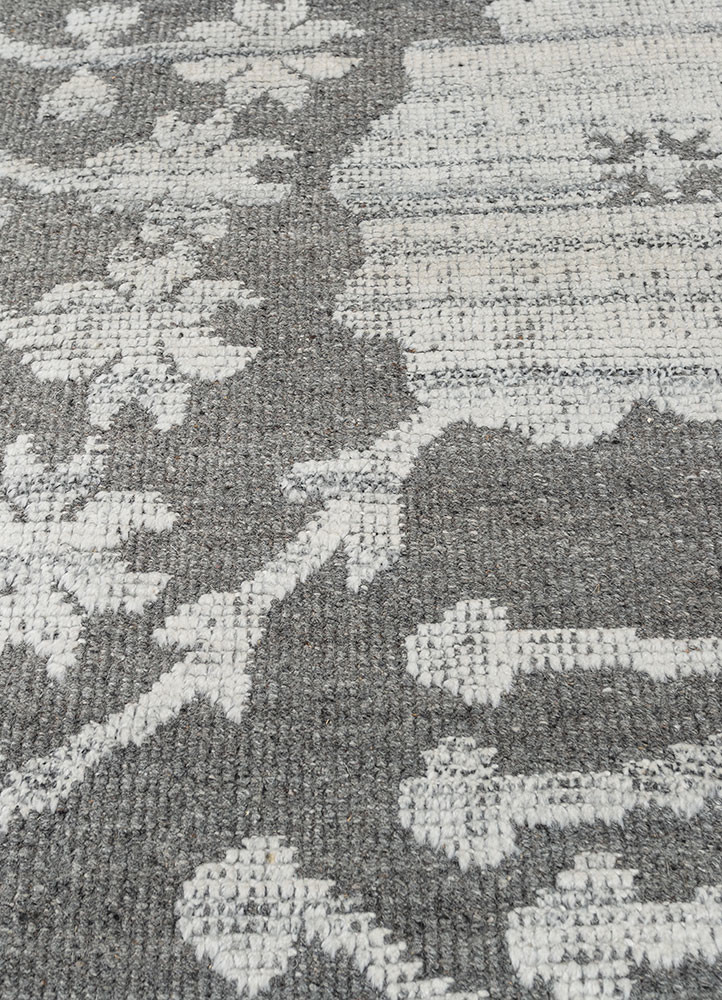 erbe grey and black viscose hand knotted Rug - CloseUp erbe grey and black viscose hand knotted Rug - CloseUp