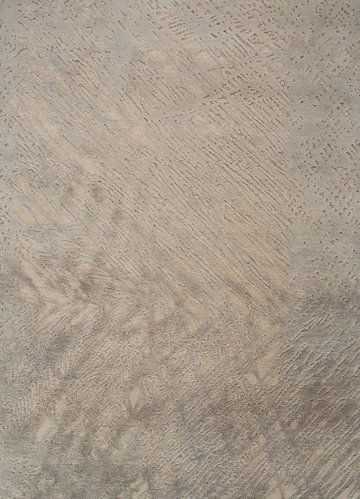 free verse by kavi ivory wool and silk hand knotted Rug - CloseUp free verse by kavi ivory wool and silk hand knotted Rug - CloseUp
