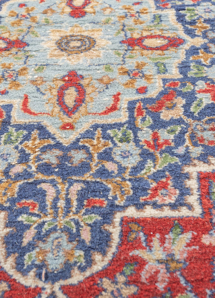 gulnar red and orange wool hand knotted Rug - CloseUp