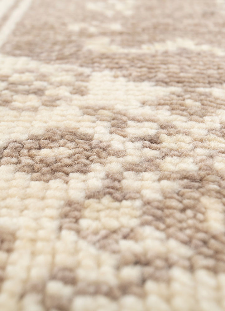 thyme beige and brown wool hand knotted Rug - CloseUp
