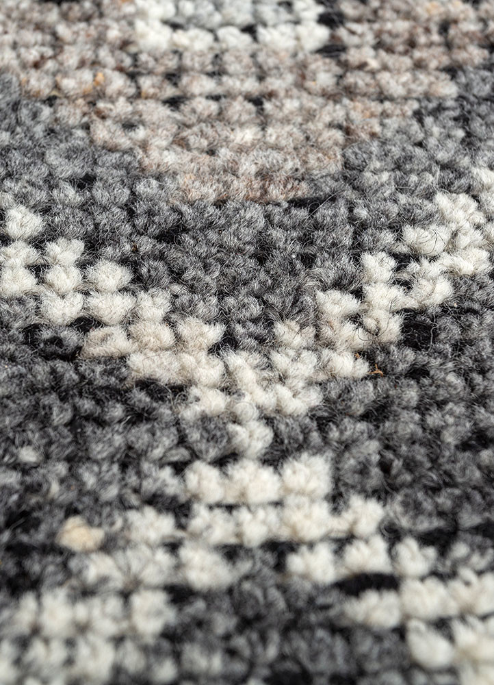 erbe green wool hand knotted Rug - CloseUp