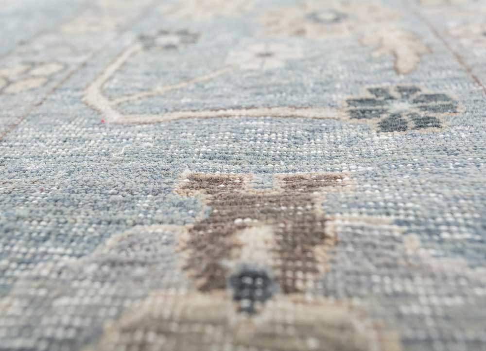 cyanna blue wool hand knotted Rug - CloseUp