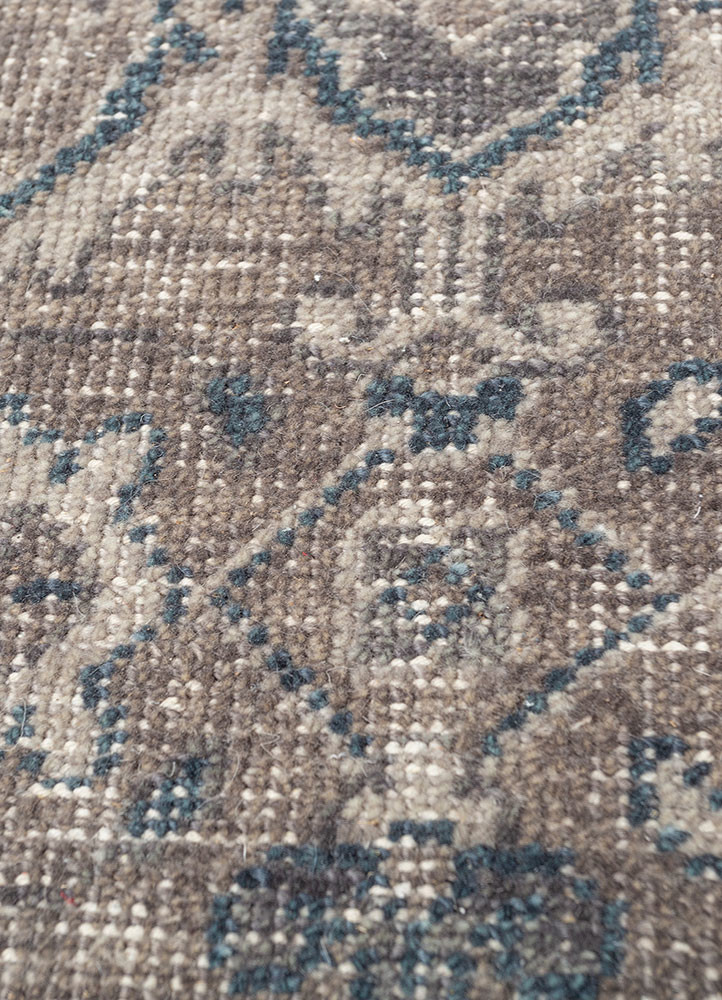 erbe blue wool hand knotted Rug - CloseUp