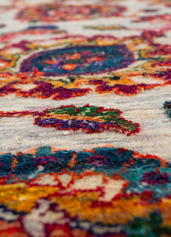 aurora red and orange wool and silk hand knotted Rug - CloseUp