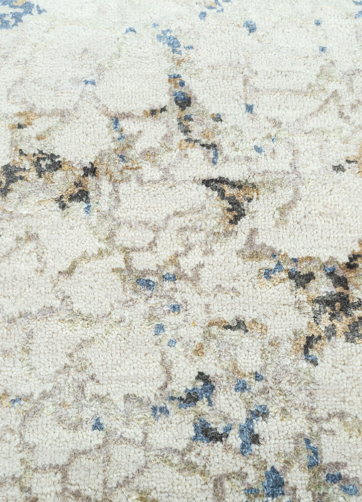 hidden by kavi ivory wool and silk hand knotted Rug - CloseUp hidden by kavi ivory wool and silk hand knotted Rug - CloseUp