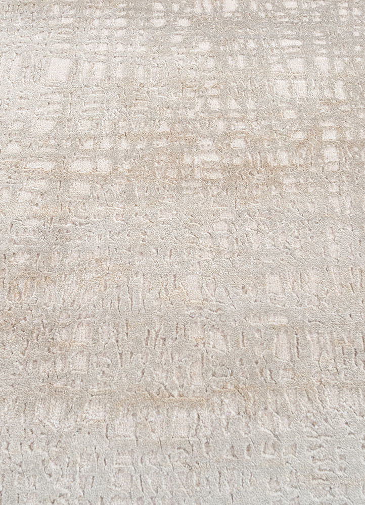 aakar by kavi ivory wool and silk hand knotted Rug - CloseUp aakar by kavi ivory wool and silk hand knotted Rug - CloseUp