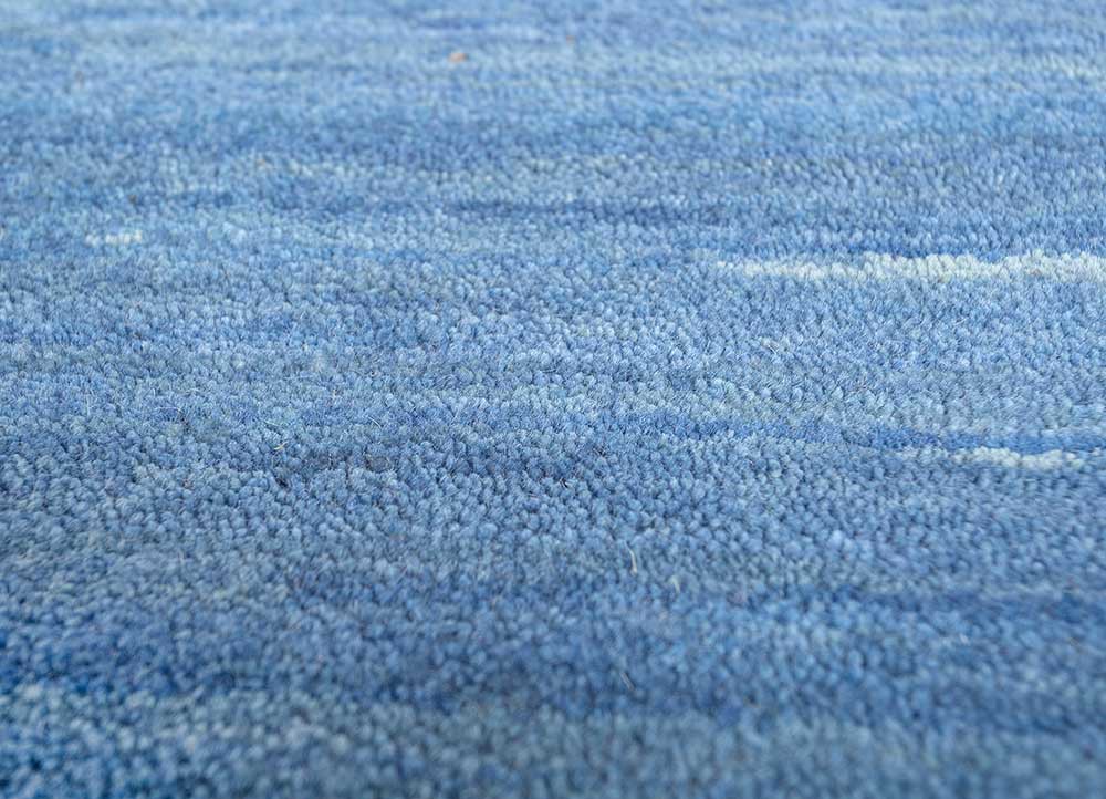 free verse by kavi gold wool and silk hand knotted Rug - CloseUp free verse by kavi gold wool and silk hand knotted Rug - CloseUp