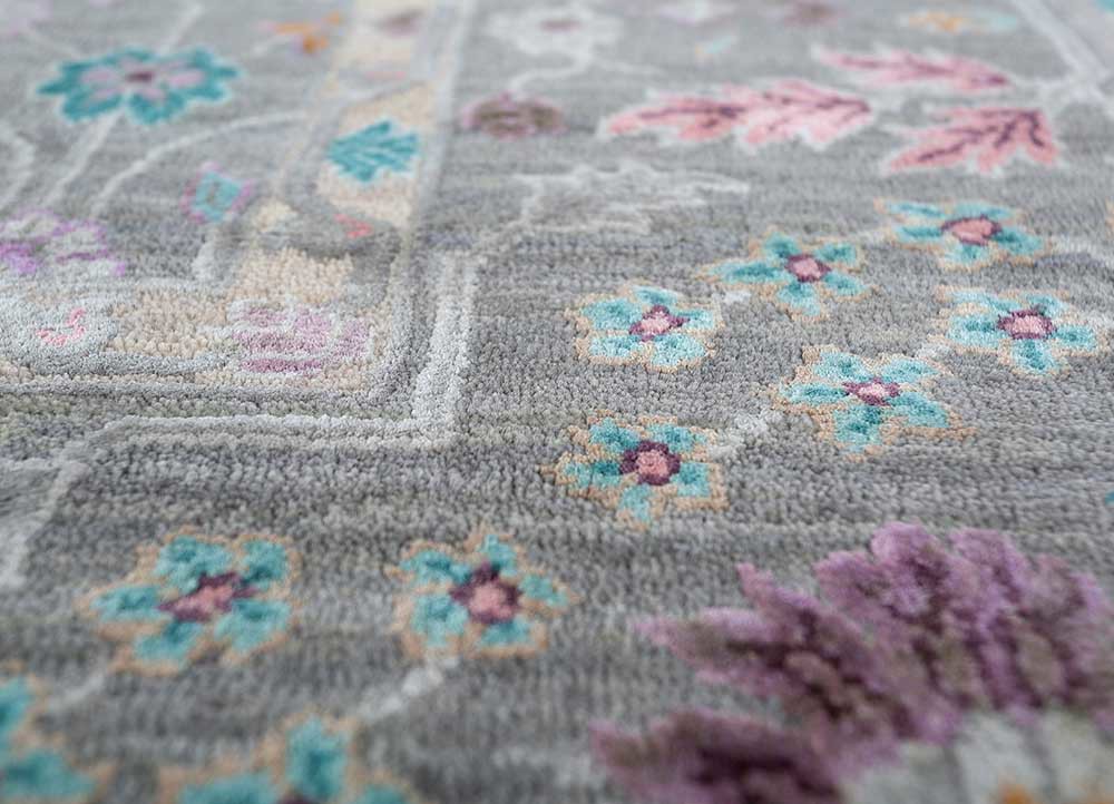 far east grey and black wool and silk hand knotted Rug - CloseUp