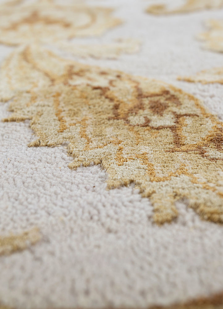 aurora ivory wool and silk hand knotted Rug - CloseUp