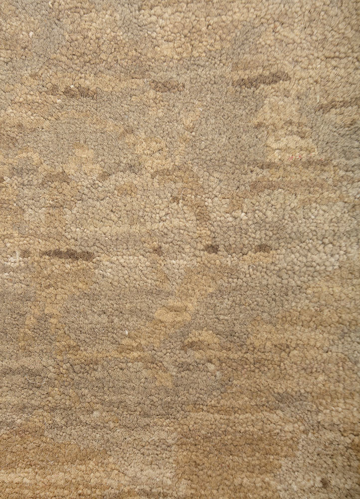 pansy ivory wool hand knotted Rug - CloseUp